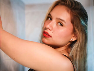 fingering webcam girl SusieJohns