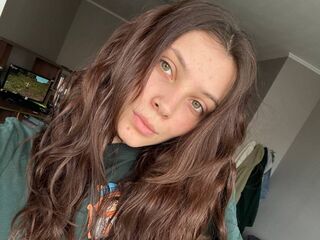 babe web cam SuzieMayers