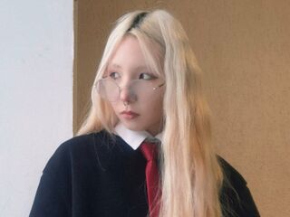webcamgirl TheaMicali