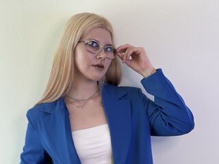 chatrubate cam girl picture TommieMalkani