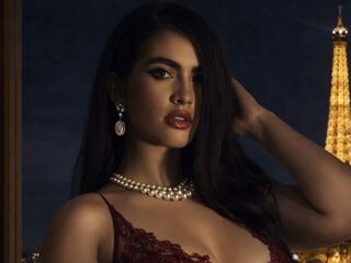 camgirl masturbating with sex toy VeronicaDiane
