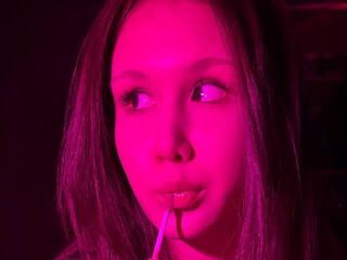 camwhore nude WilletteLabrie