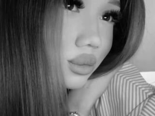 naughty camgirl masturbating with vibrator ZellaRessler