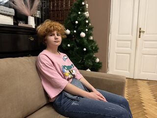 camslut naked ZyraMonroe