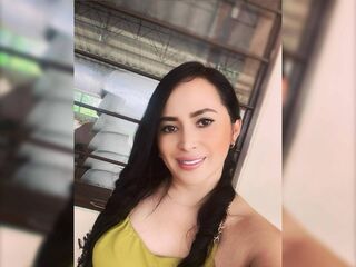 beautiful girl webcam mialaurentt